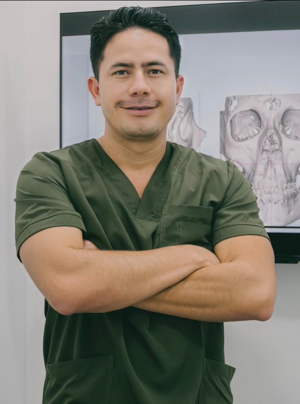Dr. Gabriel Galindo - Especialista en Cirugía Maxilofacial